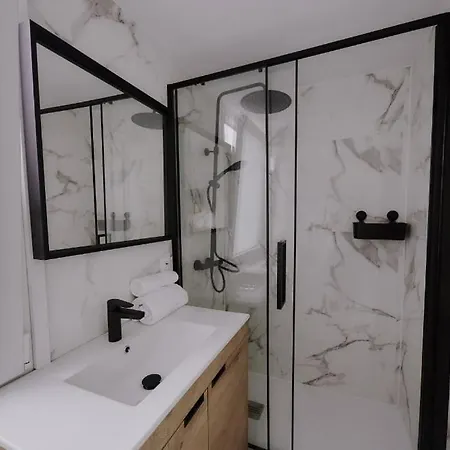 Espacioso A Escasos Metros Del Centro Apartment *